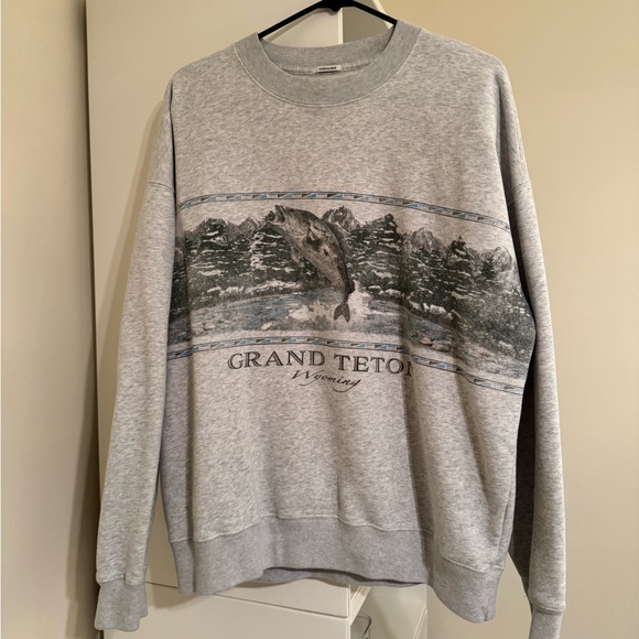 Abercrombie & Fitch Tops - Abercrombie Essential Crew Sweatshirt - Grand Teton